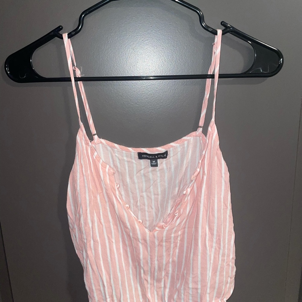 Kendall and Kylie tank